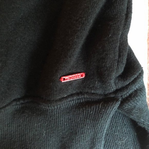 n:PHILANTHROPY Distressed V-Neck Sweater - Picture 4 of 4